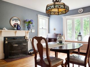 886 Main St, Cotuit, MA 02635