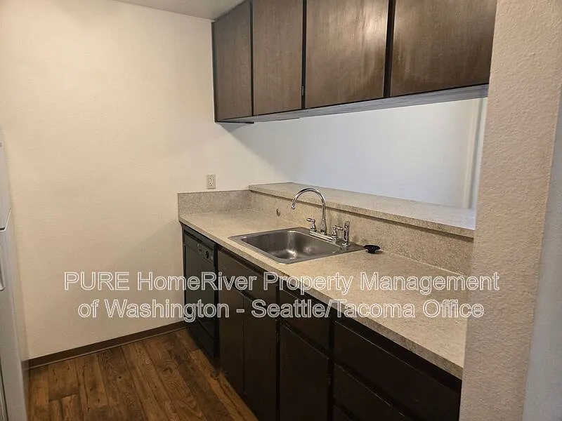 1 bed, 1.0 bath, 800 sqft, $1,395 — Photo 3