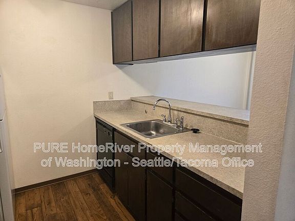 3rd image of 417 SW 155th St APT 6