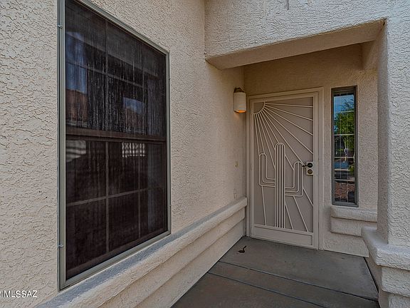 3rd image of 3282 W Donovan Dr