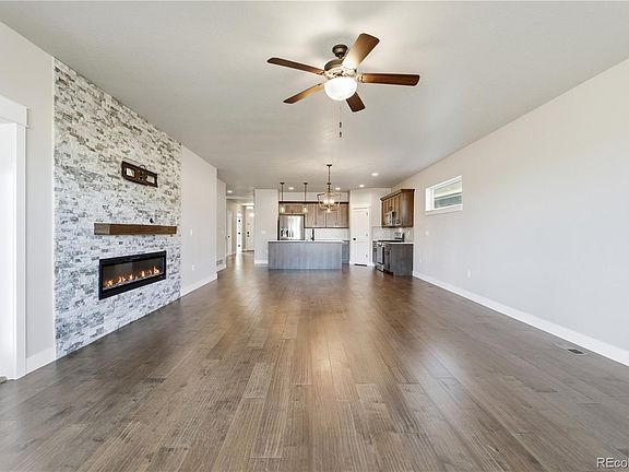 2nd image of 1908 Tidewater Lane