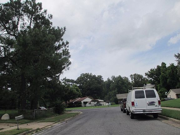 5th image of 4073 Archer Dr
