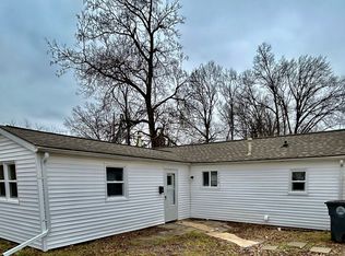 2008 Ravenswood Dr, Evansville, IN 47714