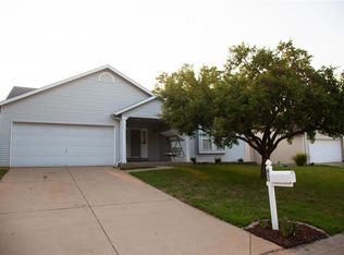 611 River Moss Dr, Saint Peters, MO 63376