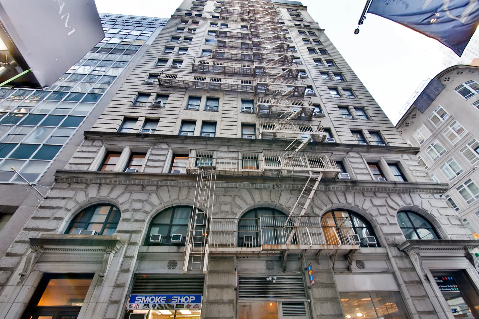 135 William Street in Fulton/Seaport : Sales, Rentals, Floorplans