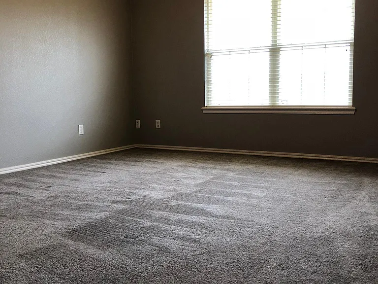 Large master beer with walk in closet.