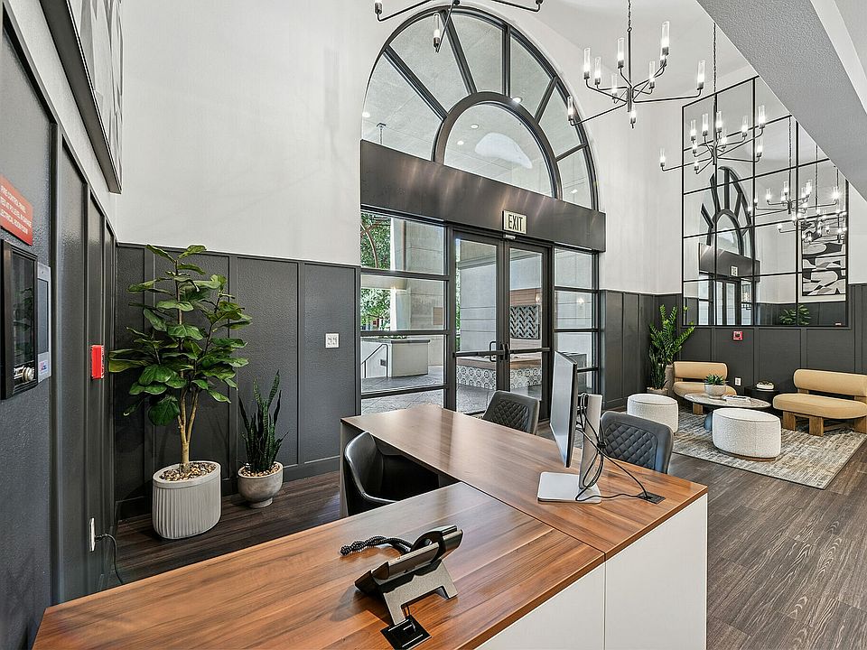 Leasing Office