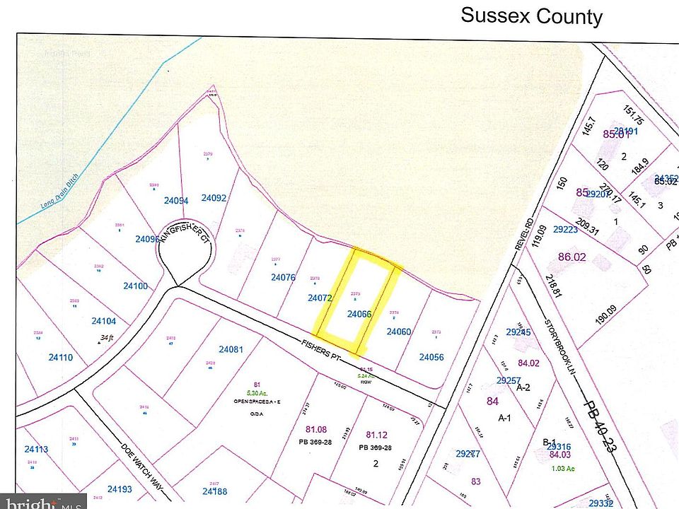 2nd image of 24066 Fishers Point