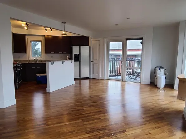 159 Denny Way APT 403, Seattle, WA 98109