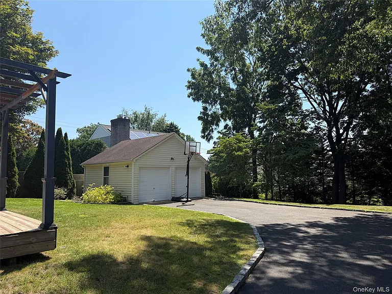 13 Walnut St — Photo 15