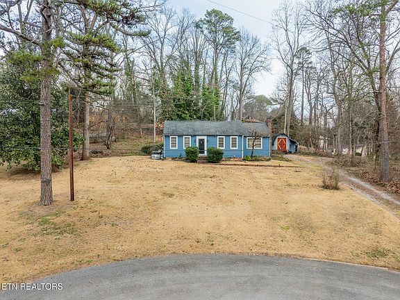 4th image of 1520 Aldenwood Ln