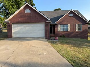 717 Lincoln Hill Cir, Van Buren, AR 72956