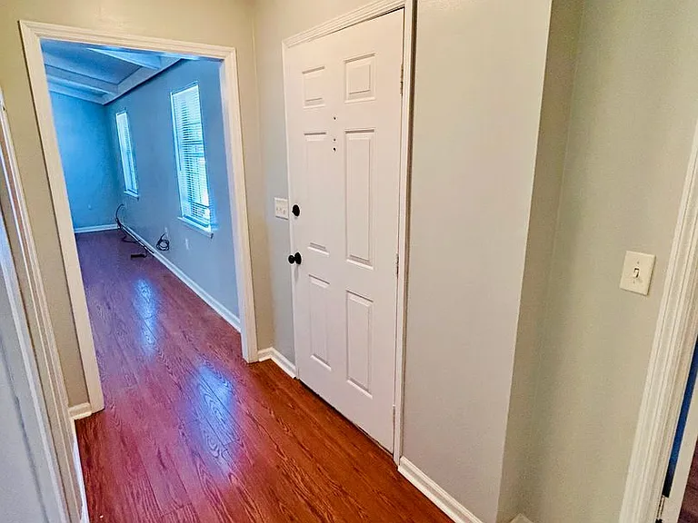 1020 Bacon Rd — Photo 3