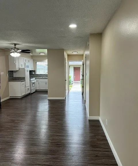 Arbor Glen Apartment Homes — Photo 25