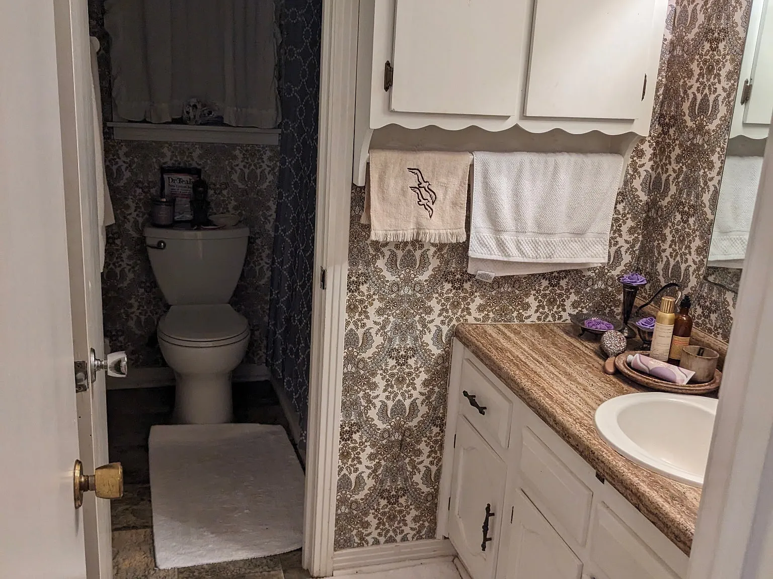 2 bed, 1419 sqft, $2,200 — Photo 2