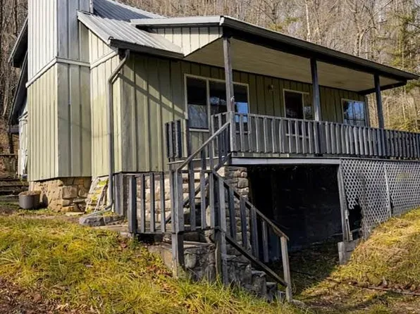 2251 Snowbird Rd, Robbinsville, NC 28771