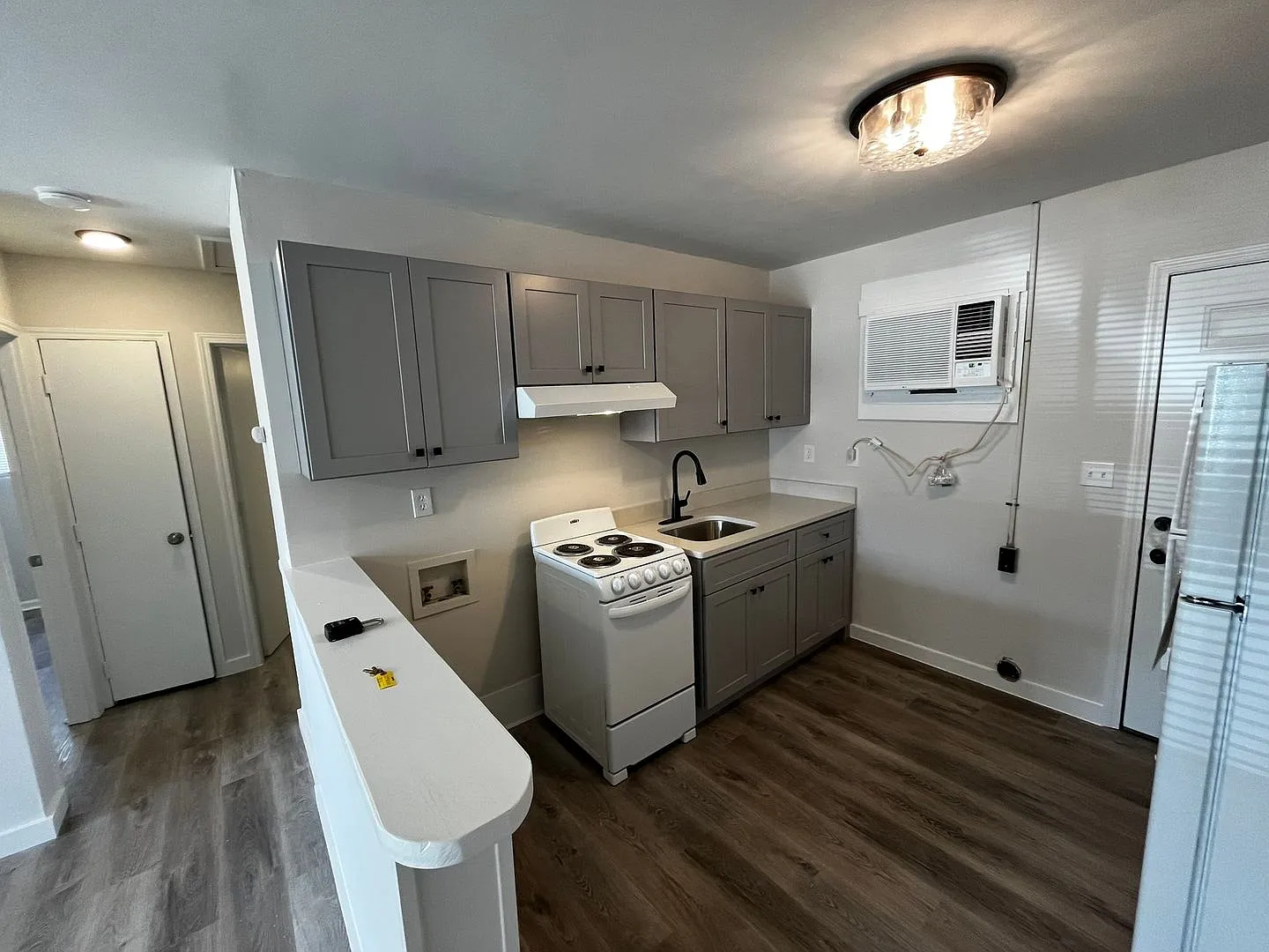 1501 8th Ave — Photo 3