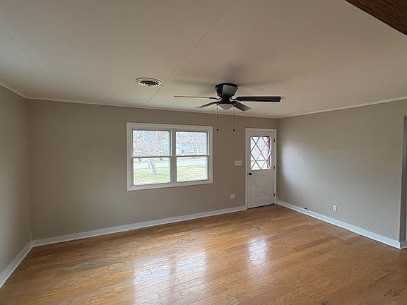 5th image of 8 Belmont Ave Extension