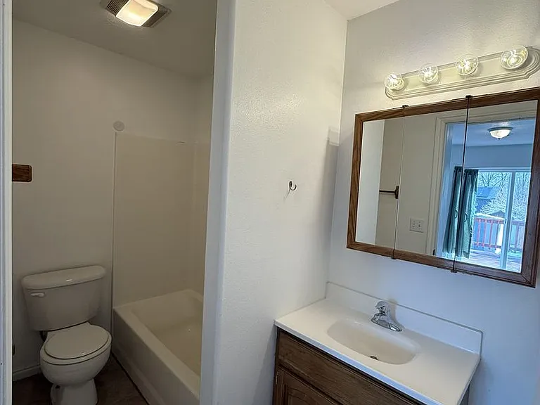 345 Randolph Ave #1 — Photo 19