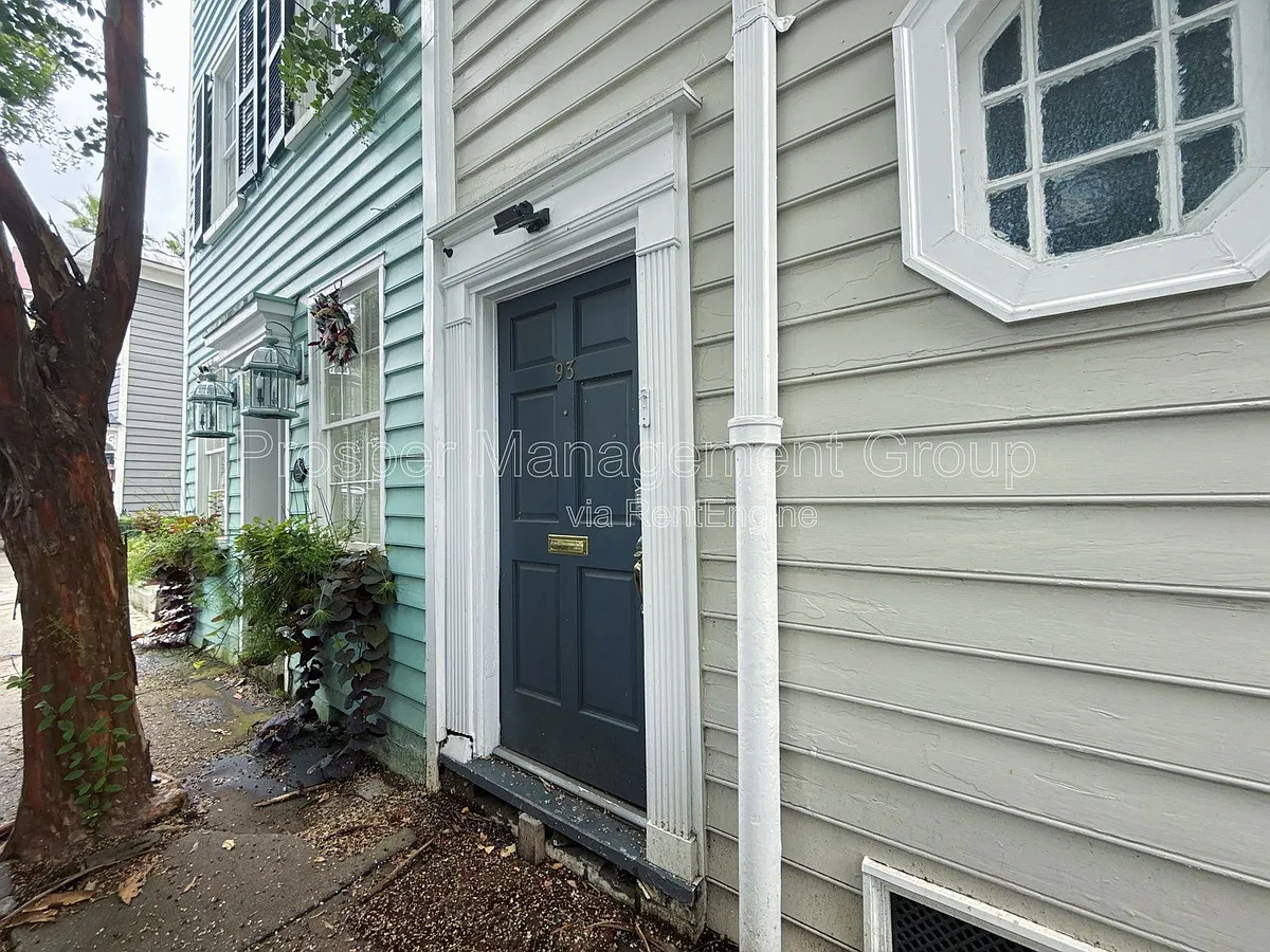 Building Photo - 93 Tradd St