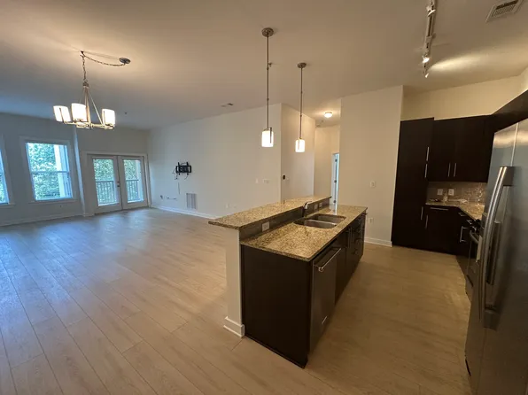 870 Inman Village Pkwy NE APT 230, Atlanta, GA 30307