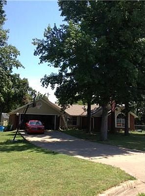 1st image of 2114 Broken Hill Dr
