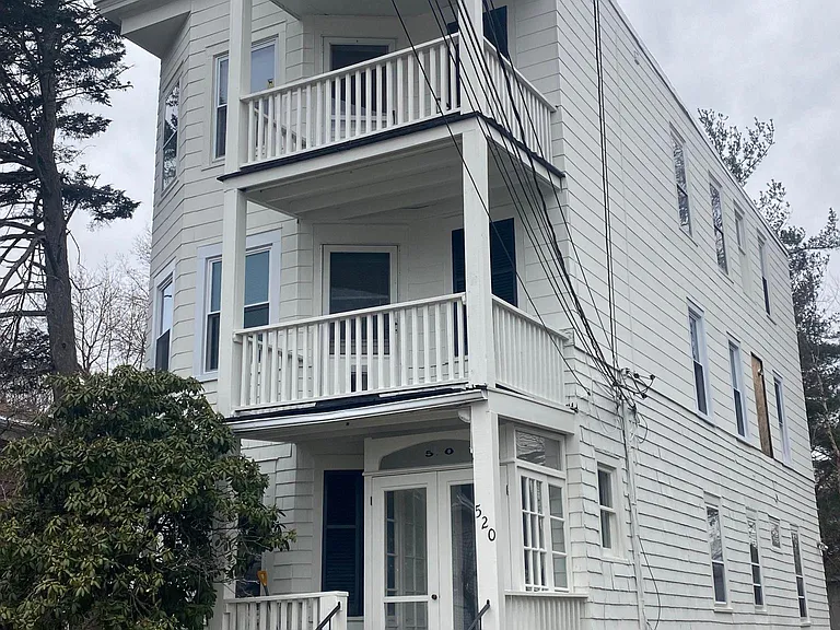 520 Orchard St — Photo 1