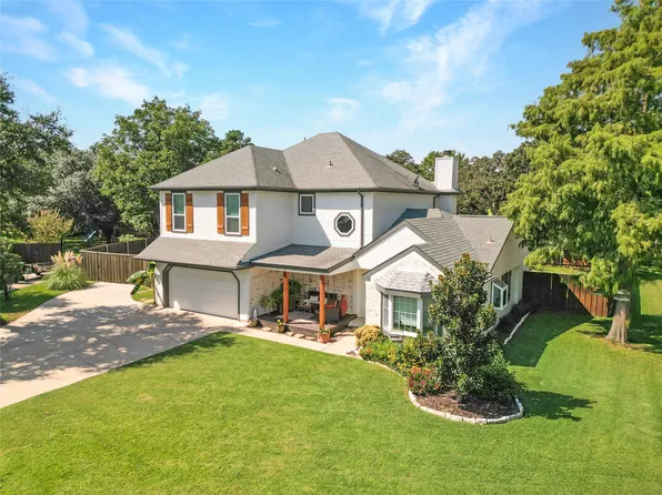 951 E Ridge Ct, Grapevine, TX 76051