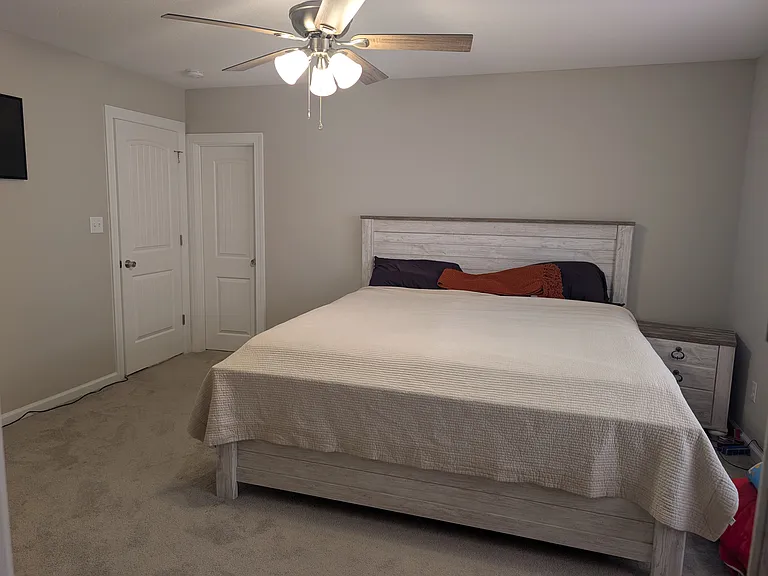 4117 Franklin St — Photo 2