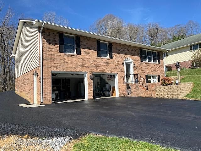 1st image of 255 Cove Hills Dr