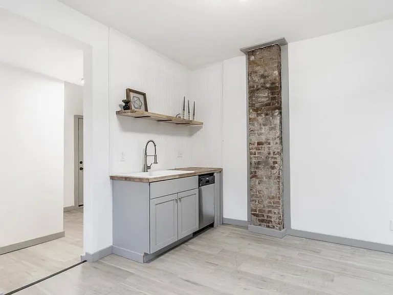 1521 English Ave — Photo 14