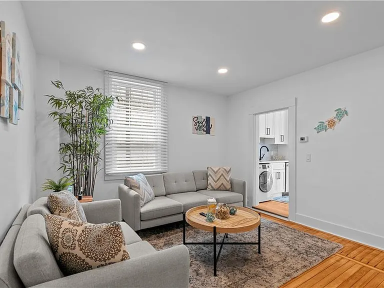 13 Sherman St #1 — Photo 10