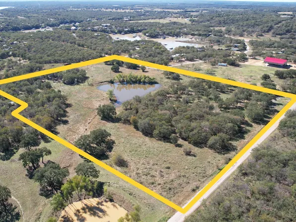 700 County Road 1743, Chico, TX 76431