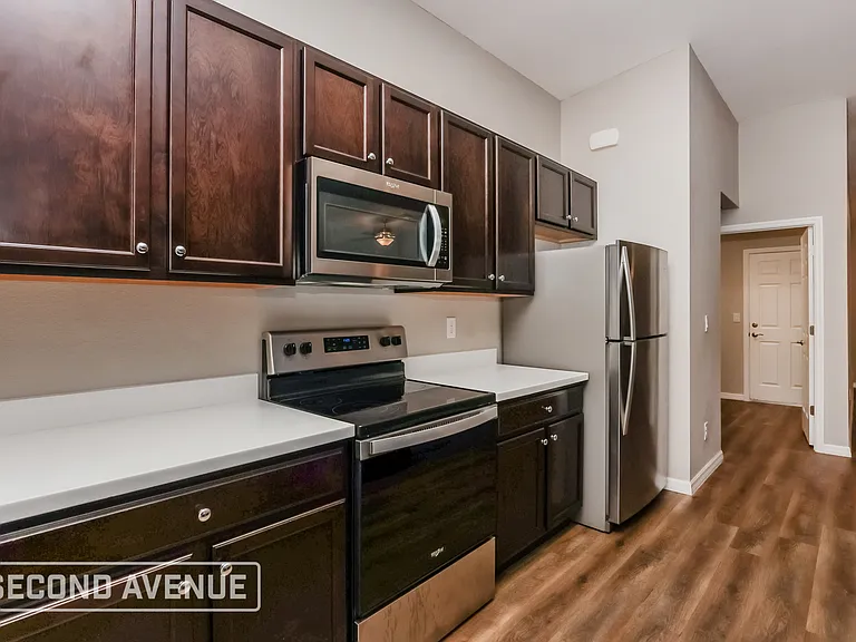 736 Barcia St E — Photo 9