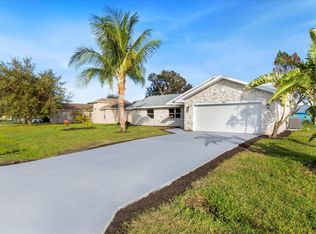 2185 SE Holland St, Port Saint Lucie, FL 34952