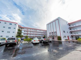 4000 NW 44th Ave APT 101, Lauderdale Lakes, FL 33319