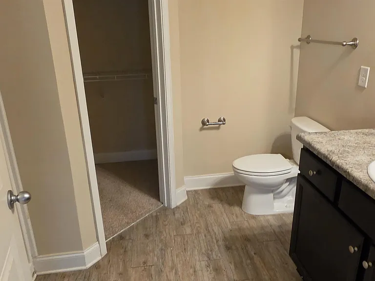 241 Crisfield Cir — Photo 5