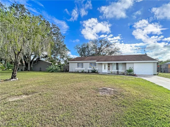 4081 S Edgewater Cir, Labelle, FL 33935