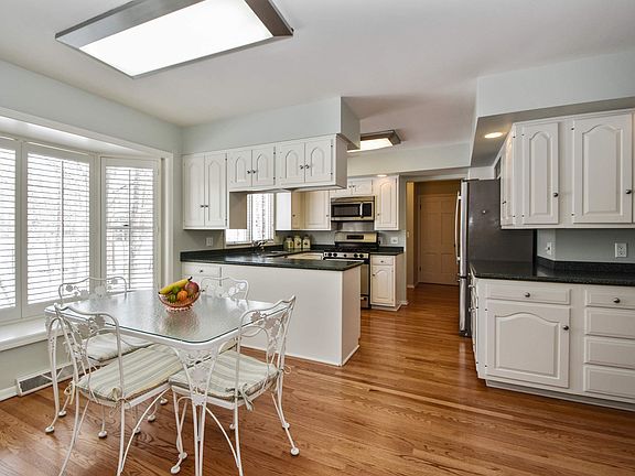 Kitchen / Breakfast Room