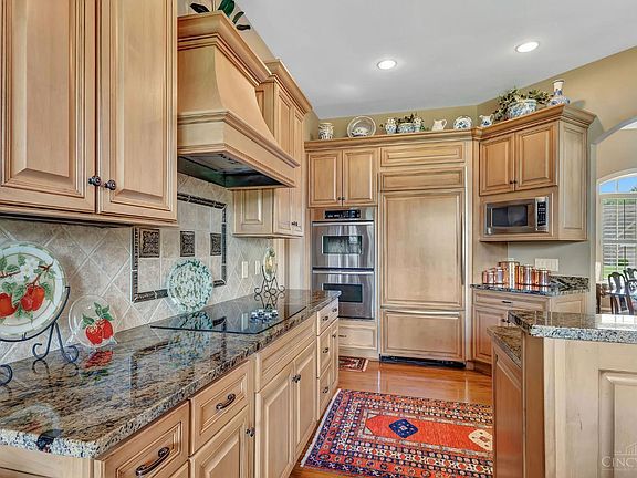 5th image of 5190 Emerald View Dr
