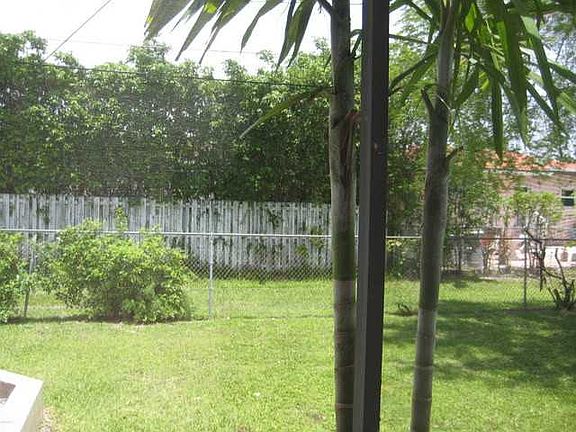 5th image of 11417 N Bayshore Dr