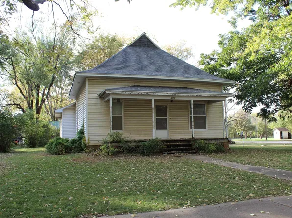 409 Senior St, Waverly, KS 66871