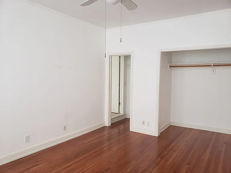 564 N Larchmont Blvd #304 — Photo 3