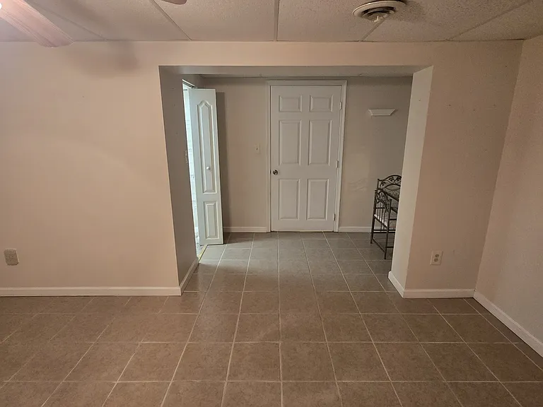 563 Fairmount Rd — Photo 5