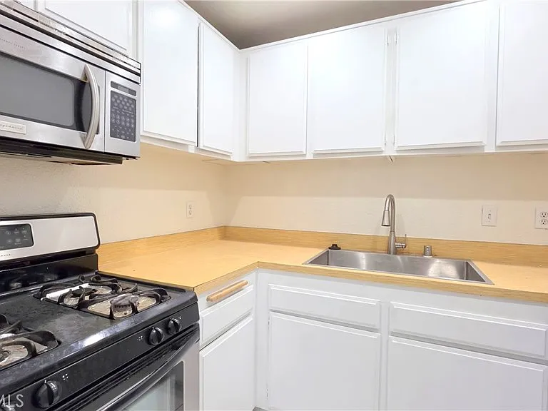 22886 Hilton Head Dr #145 — Photo 4