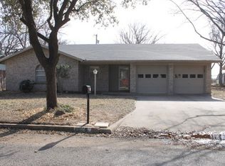 2517 Highland Park Dr, Vernon, TX 76384