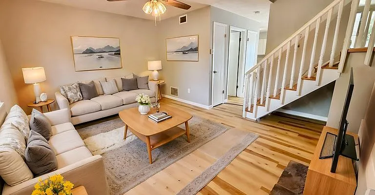 823 N Cherry St #1 — Photo 1
