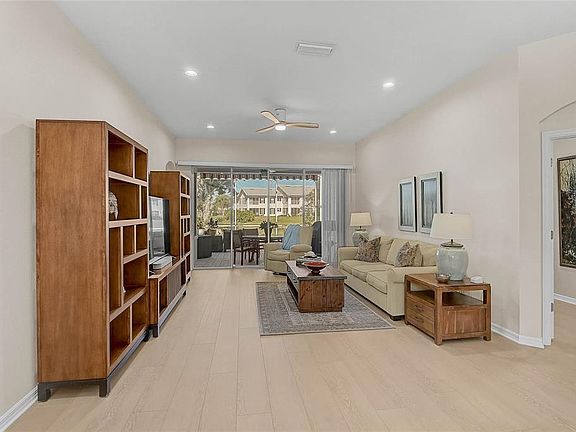 5th image of 902 Bramley Ct