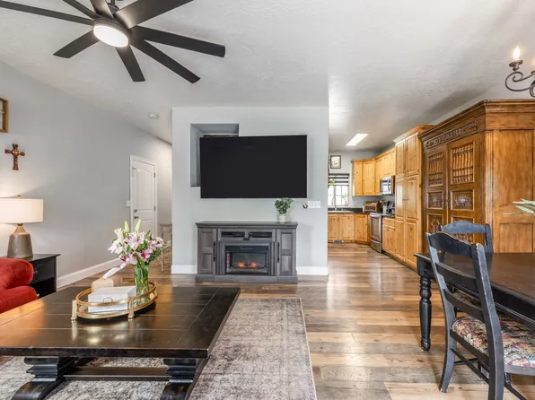 598 E Wyngate Pointe Ln S, Draper, UT 84020