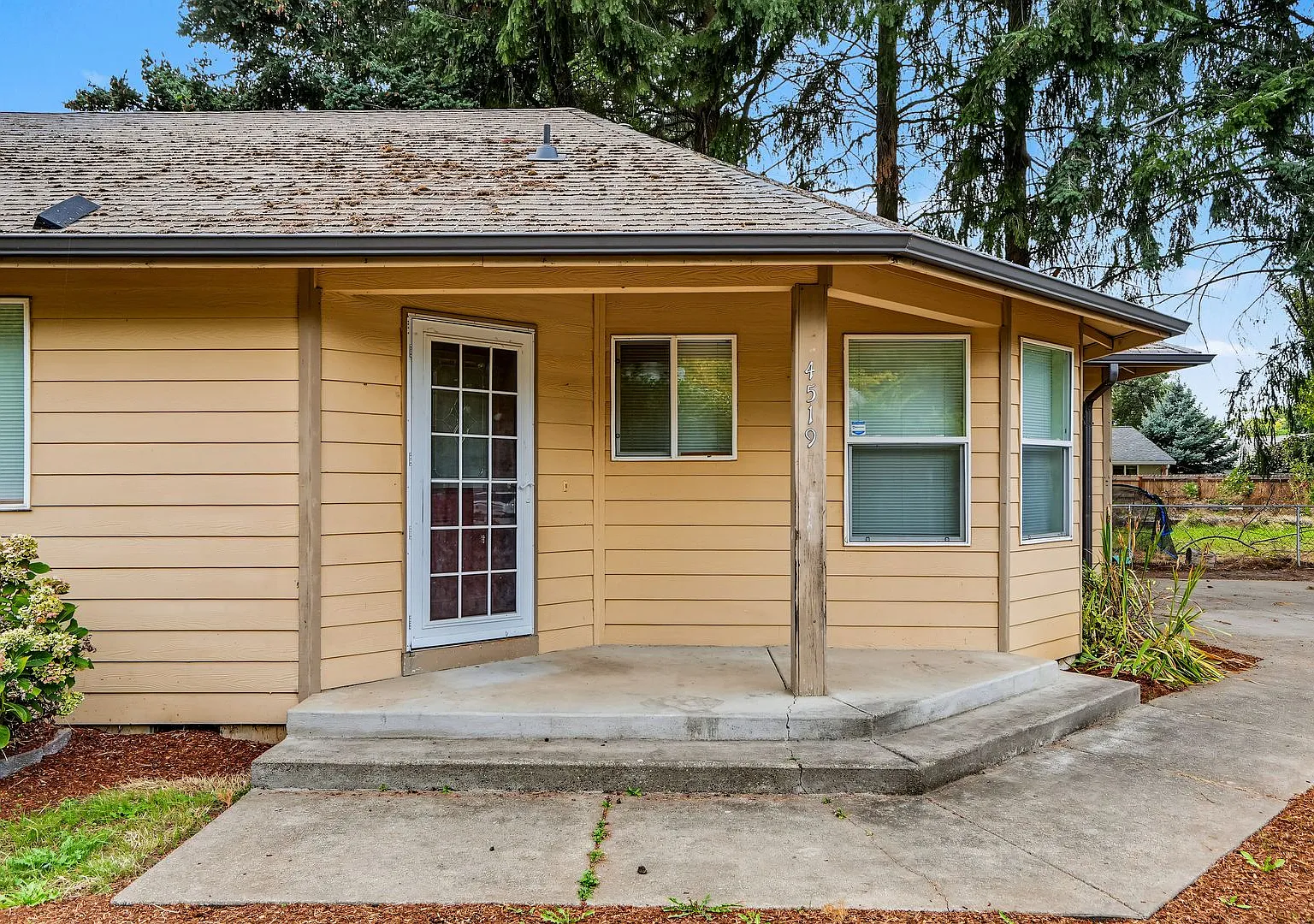 3-bed, 2-bath single-level home in Keizer, OR — Photo 4